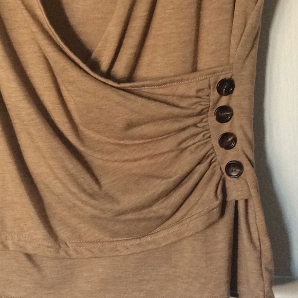 Tank top - Picture 2 of 3